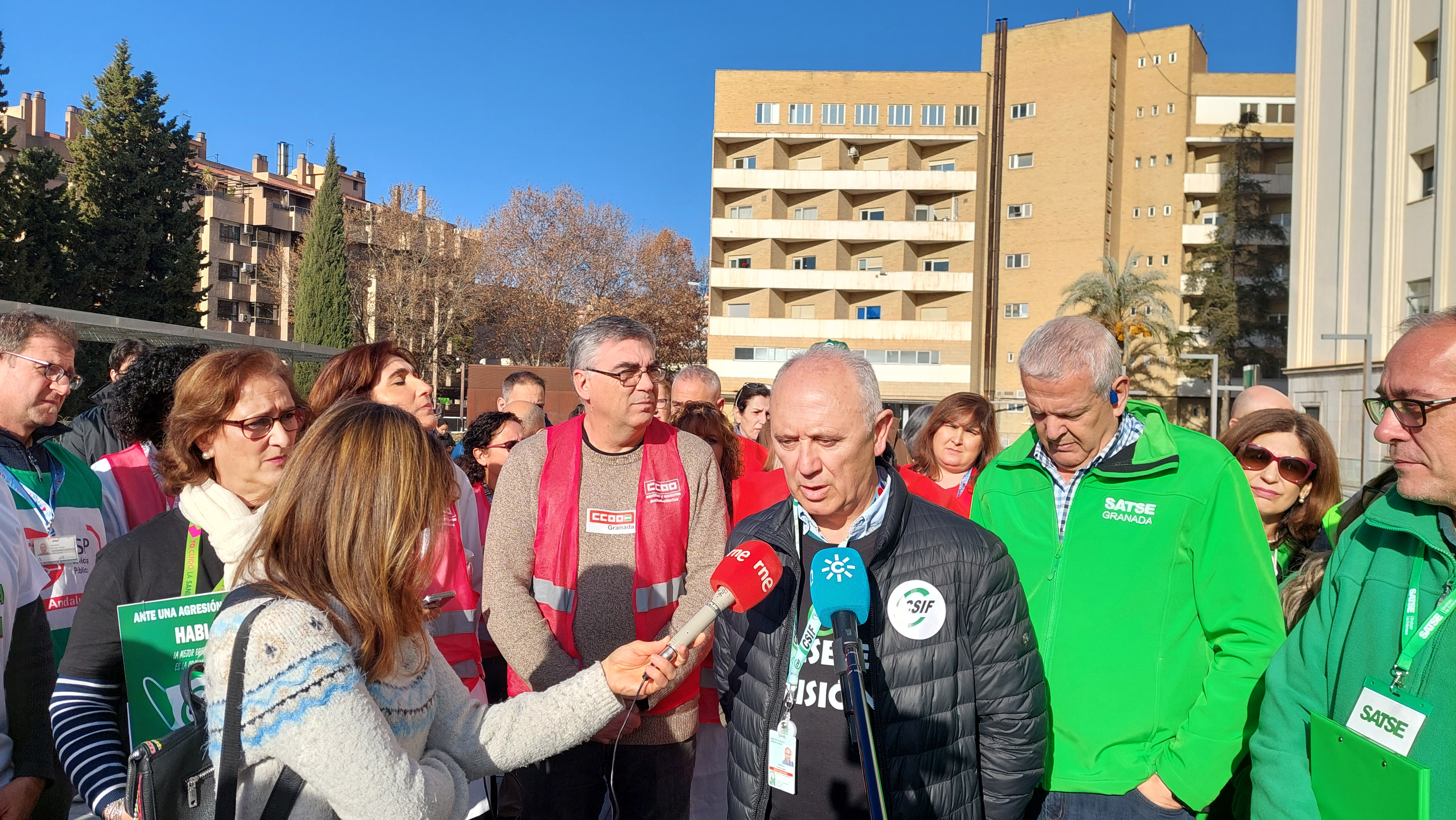 Jornada de asamblea y encierro en el hospital Virgen de las Nieves 2025/02/05