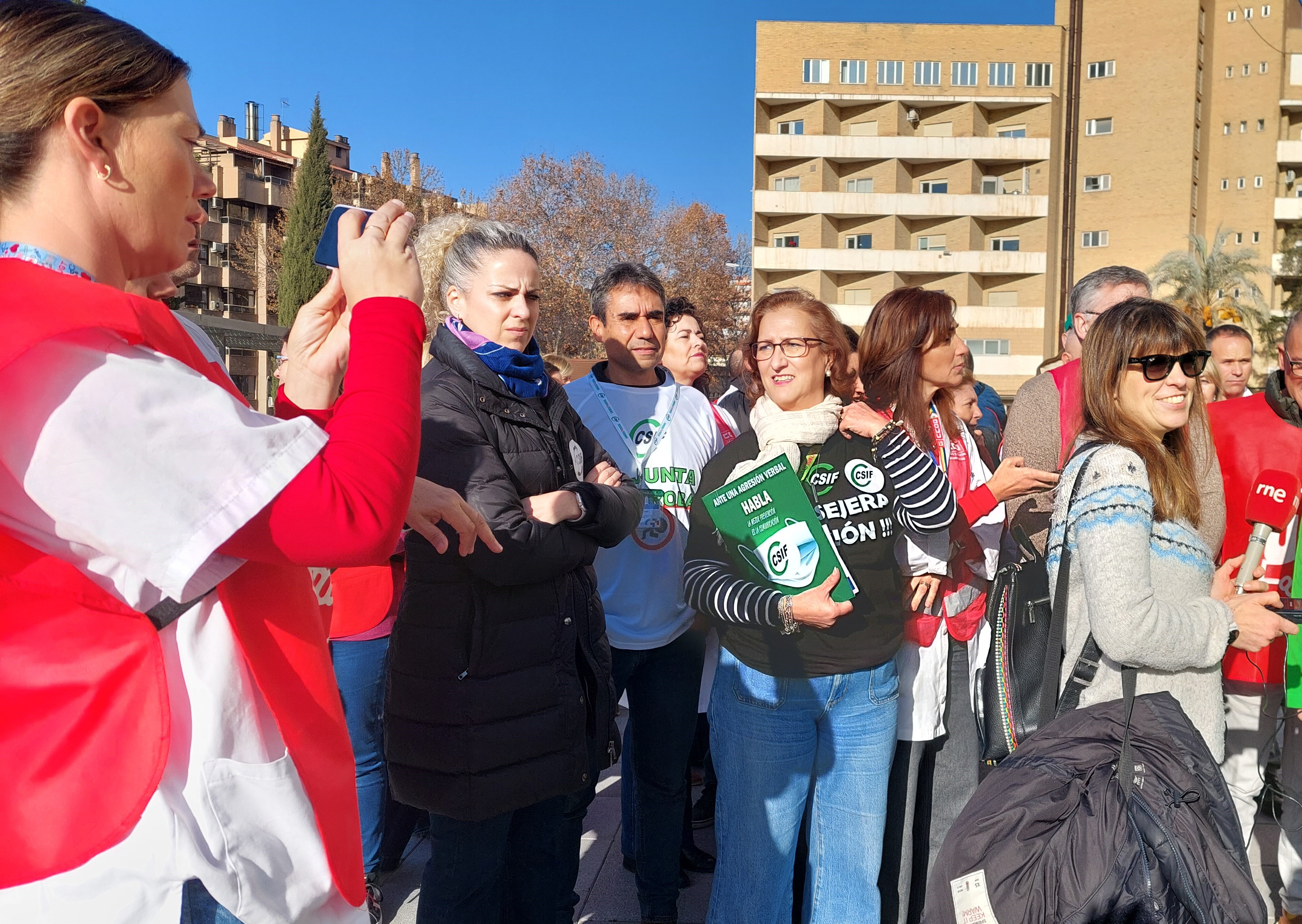 Jornada de asamblea y encierro en el hospital Virgen de las Nieves 2025/02/05