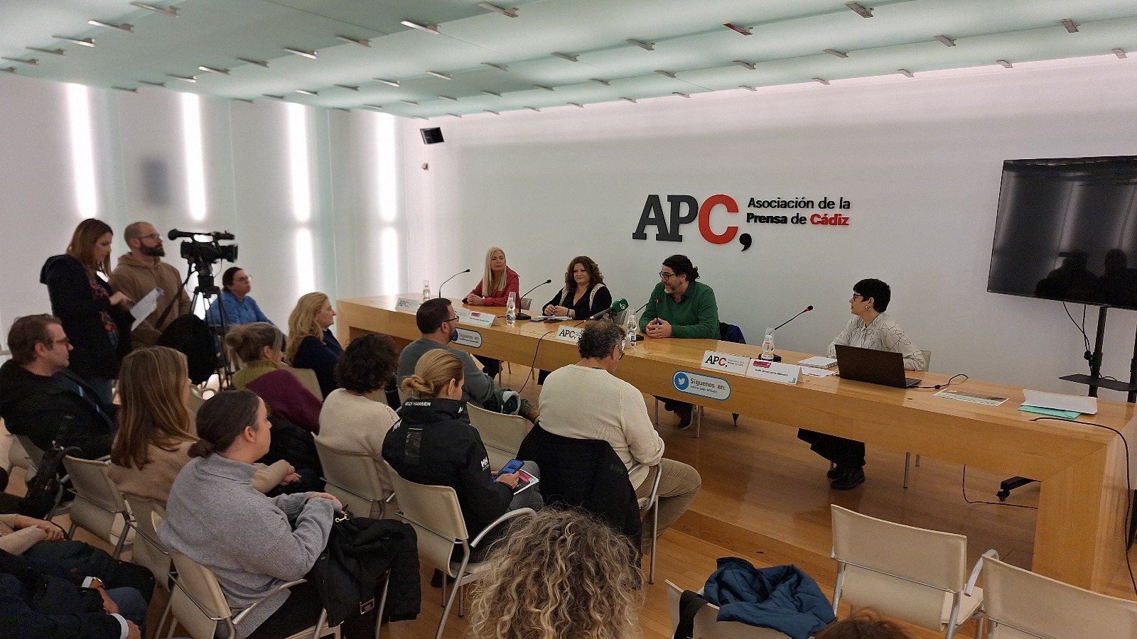 Inauguración VIII Jornadas Igualdad y Respeto en APC